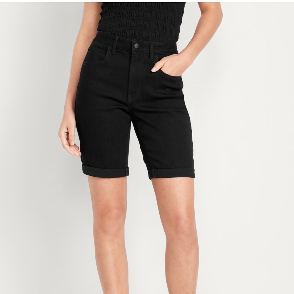 Old Navy Women’s Wow Jean Shorts - 9 inch inseam NWT - Black Jack